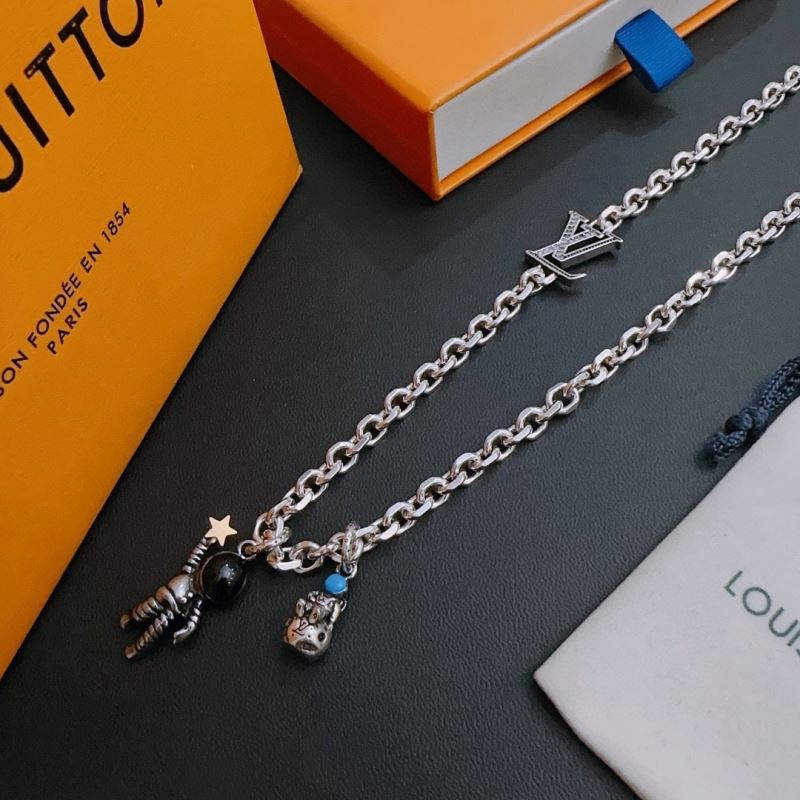 Louis Vuitton Necklaces